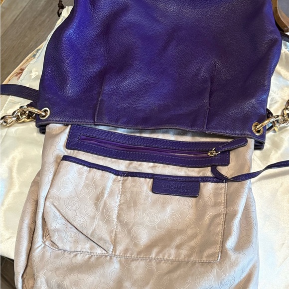 Michael Kors purple Leather Shoulder Bag - Picture 2 of 5